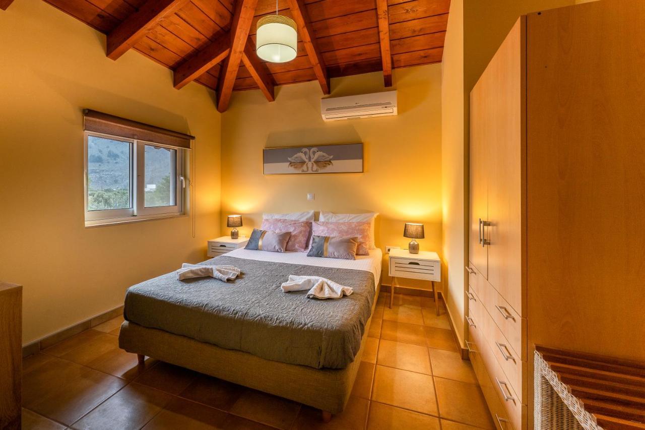 Villa Christalia Kolymbia Esterno foto